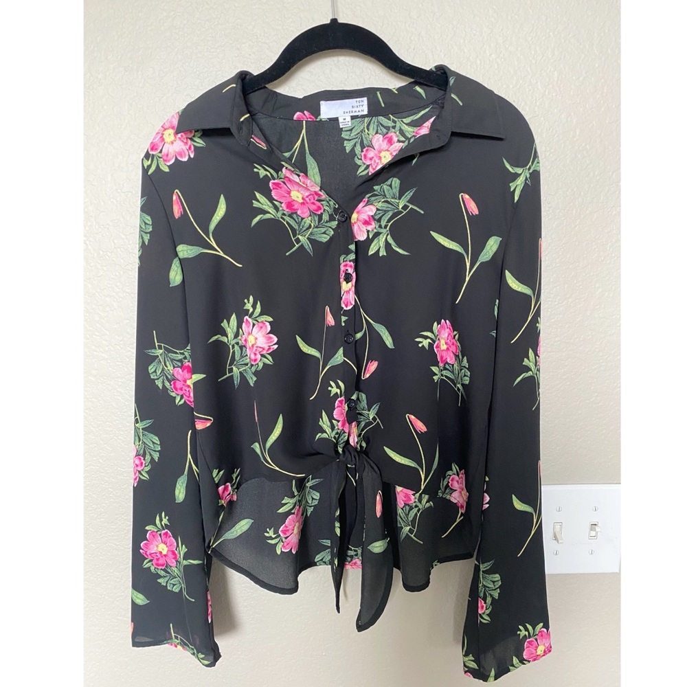 Ten Sixty Sherman Black Floral Tie-Front Shirt Med EUC